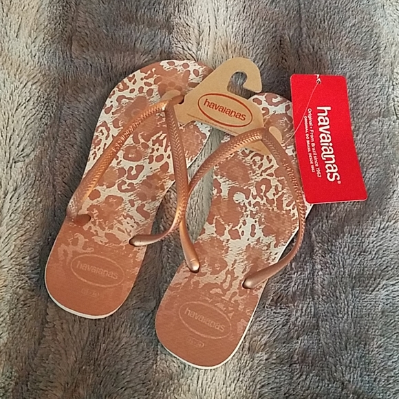 animal flip flops size 5